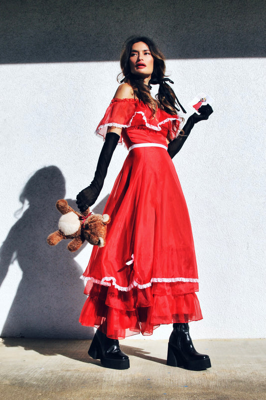 ROSES ARE RED off the shoulder midi dress *TRUE VINTAGE + FOXY FAVE* XS>> red + white accents