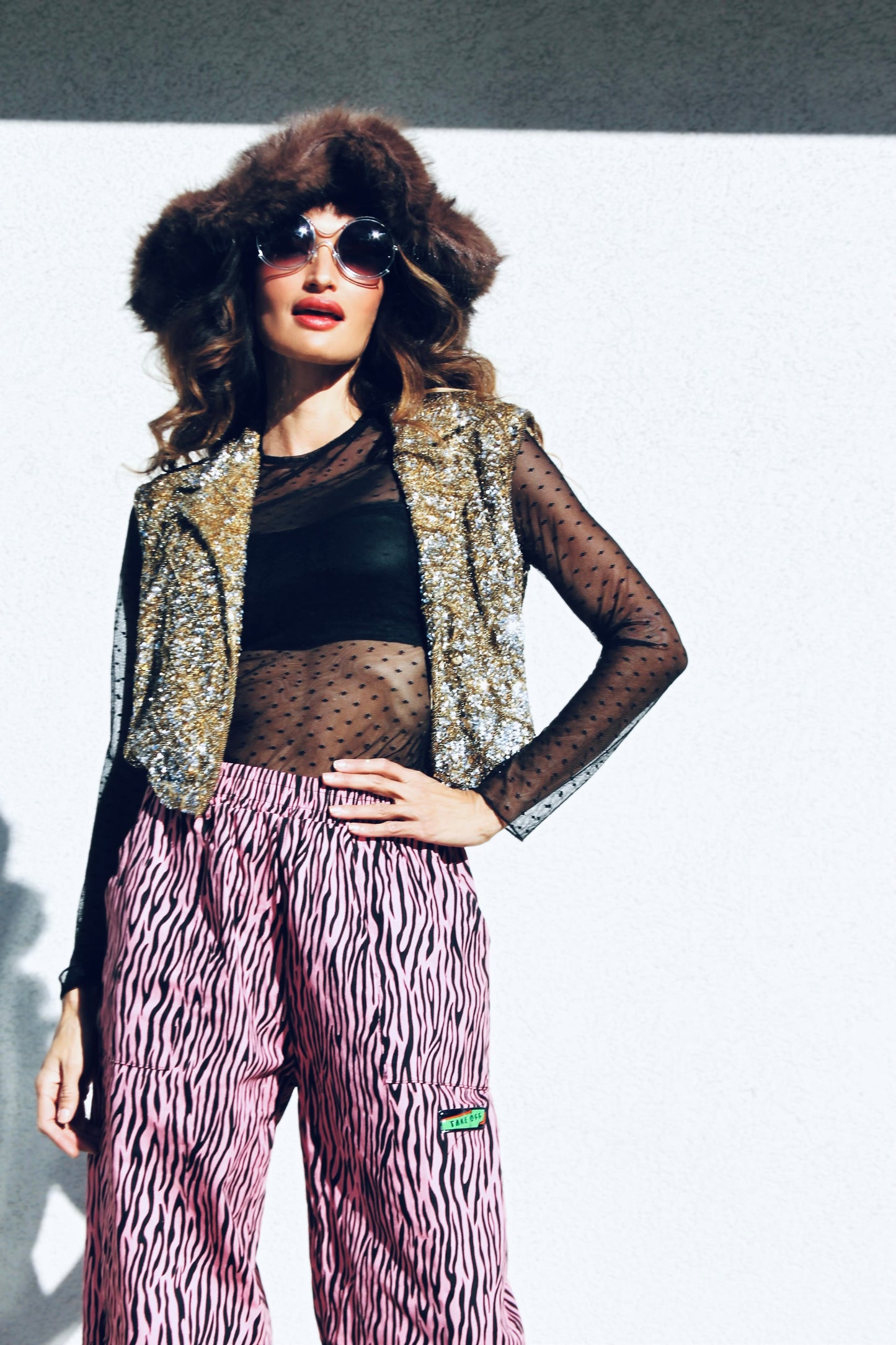 ICONS BE ICONS gold stacked sequins + silk vest, size 12 *FOXY FAVE + TRUE VINTAGE + PURE SILK* >> radiant gold + silver