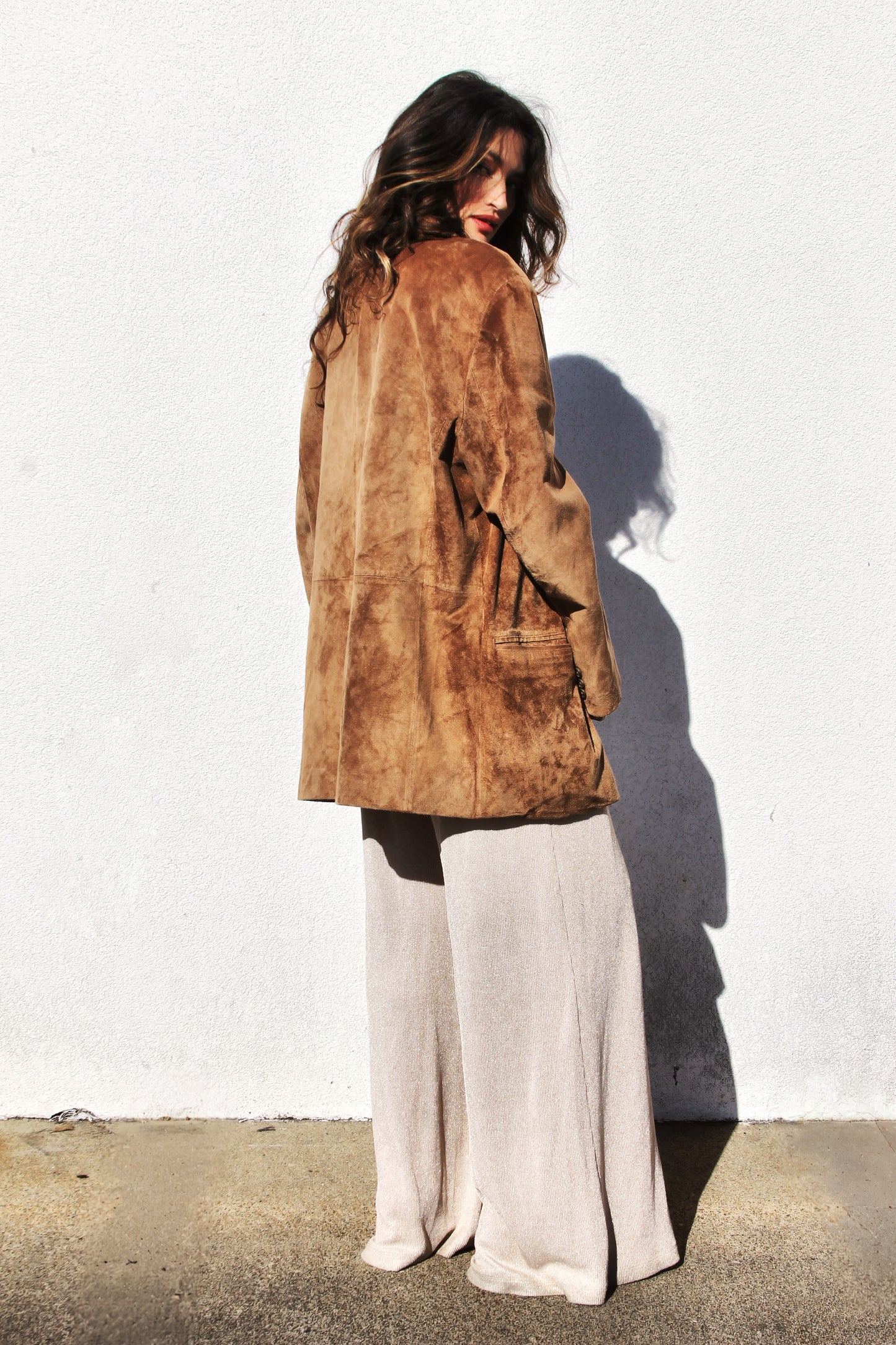 LOWKEY LUXE oversized + suede blazer, size 44R (fits like an XL) *GENUINE LEATHER >> caramel