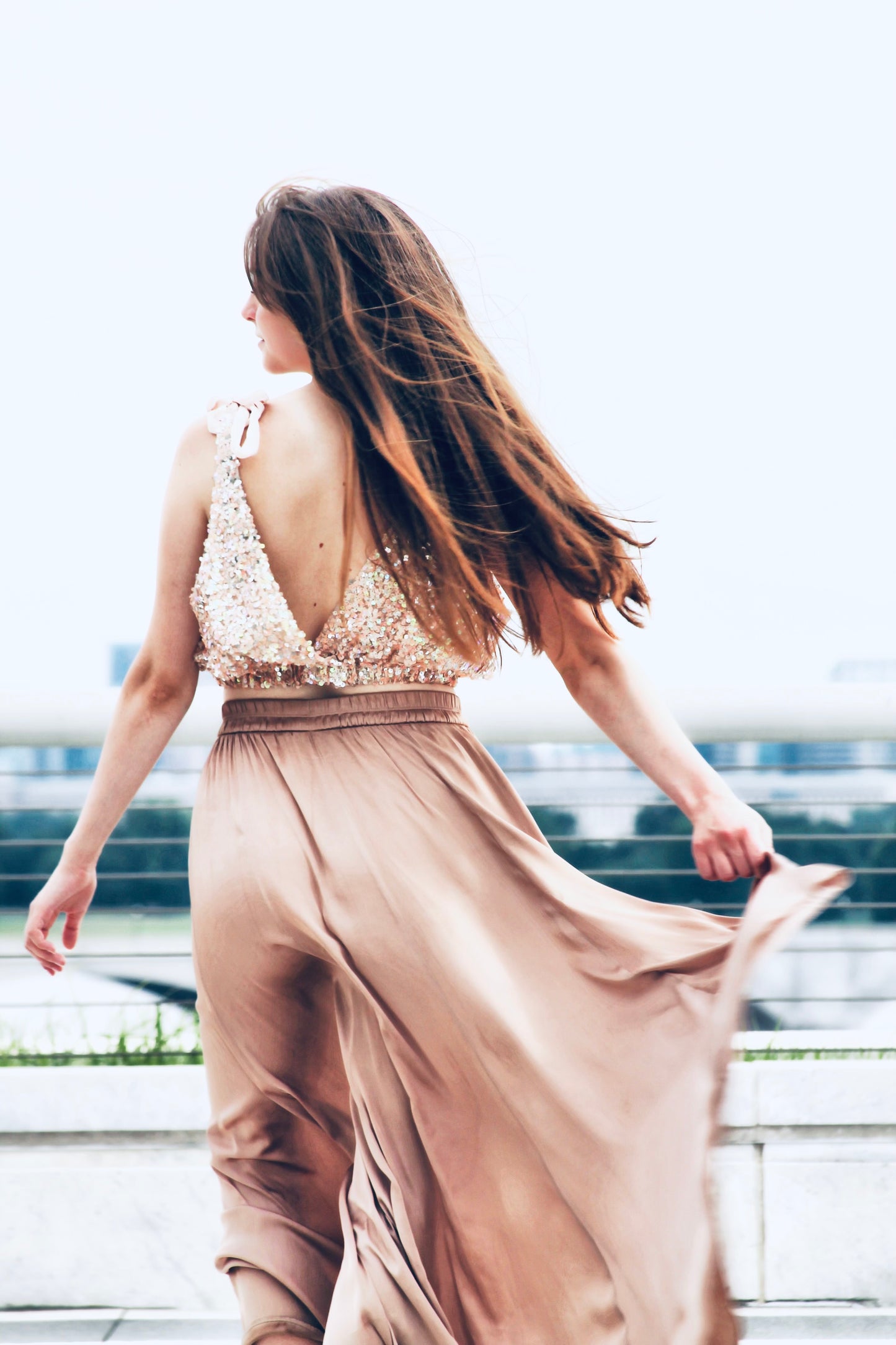 STARDUST sequined ultra crop, oversized XS (fits like an L/XL) *FREE PEOPLE* >> champagne