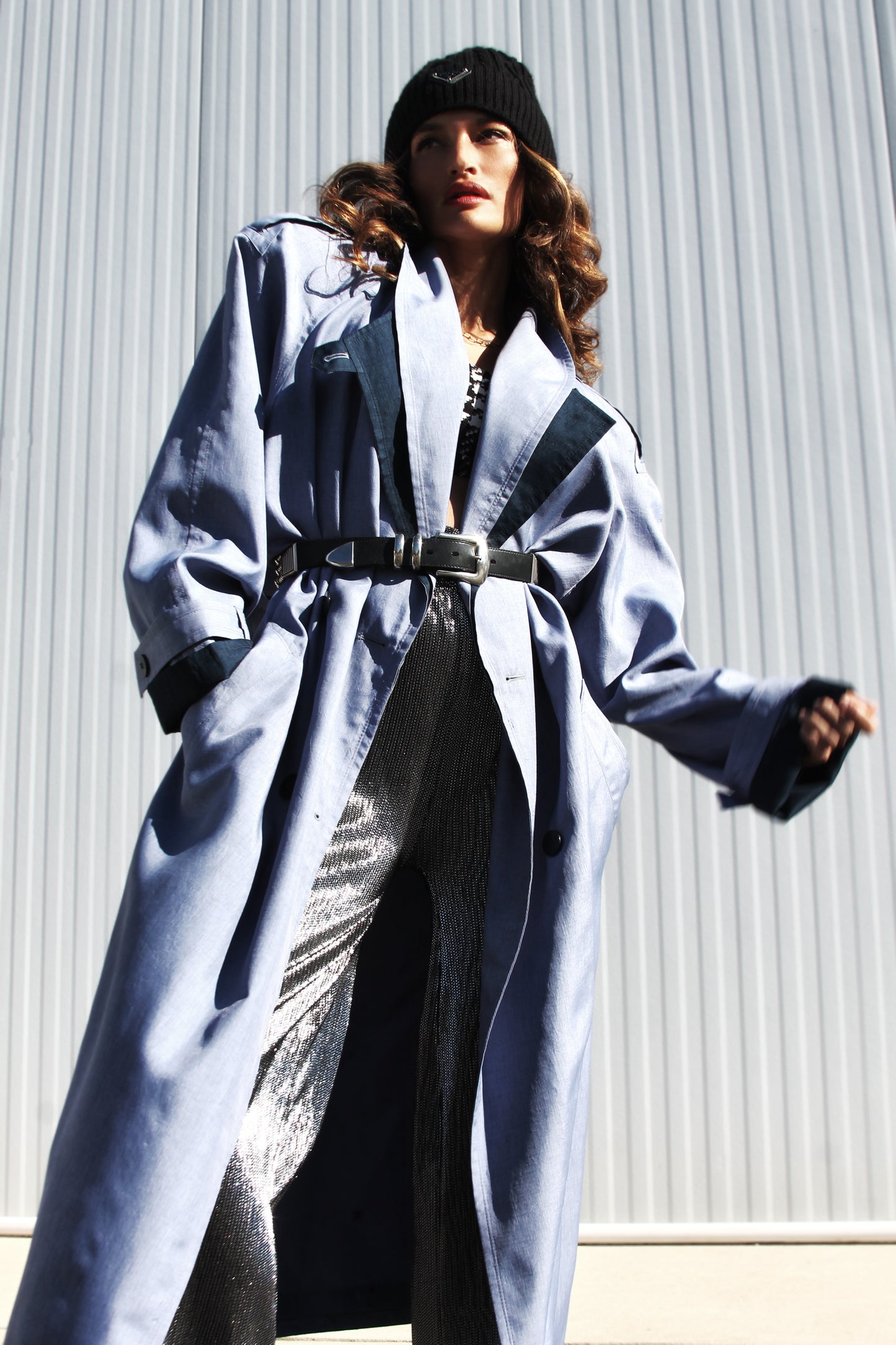 TRENCH KISS super light weight trench coat, size 20 *TRUE VINTAGE* Gallery Woman >> steel blue