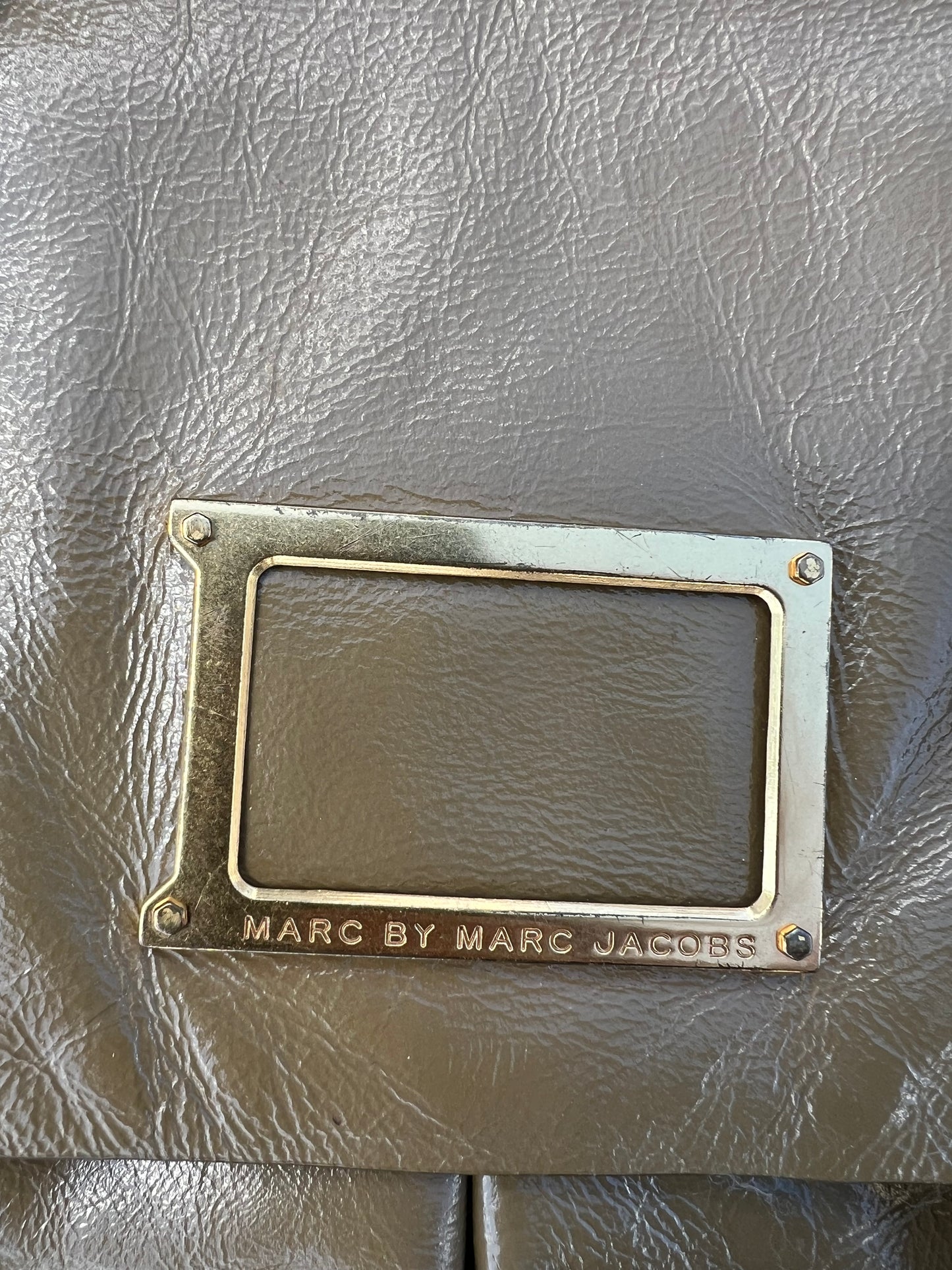 MARC JACOBS crossbody purse, GENUINE LEATHER + MARC BY MARC JACOBS >> liquid taupe