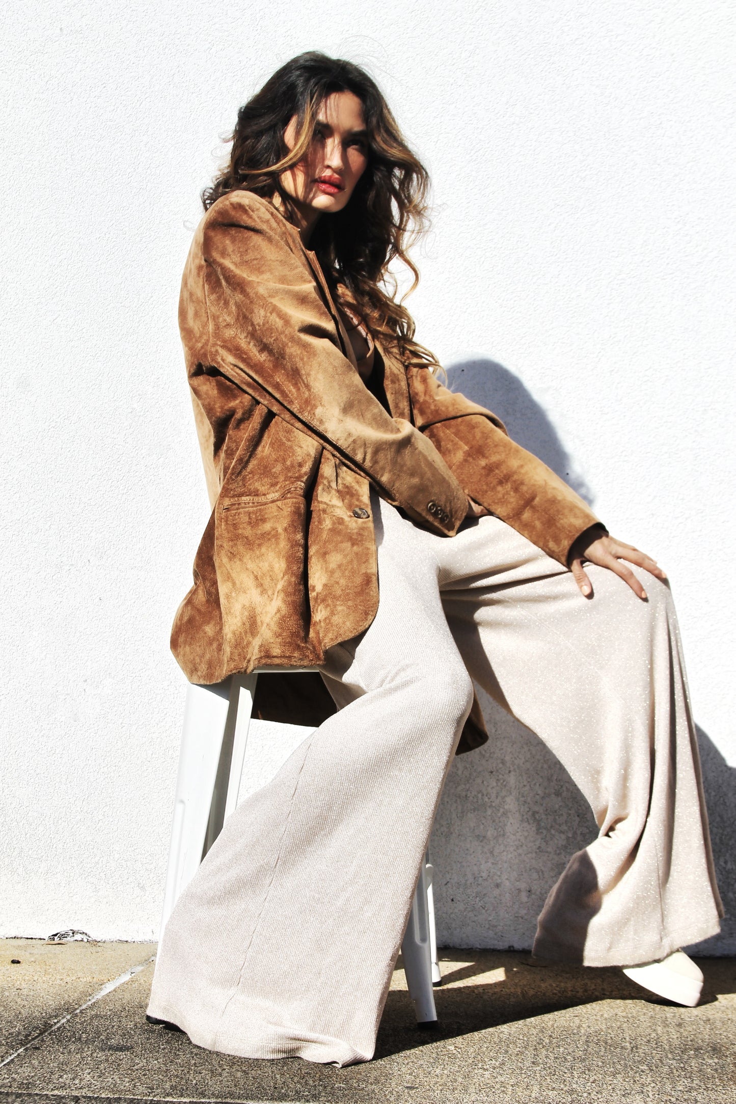 LOWKEY LUXE oversized + suede blazer, size 44R (fits like an XL) *GENUINE LEATHER >> caramel
