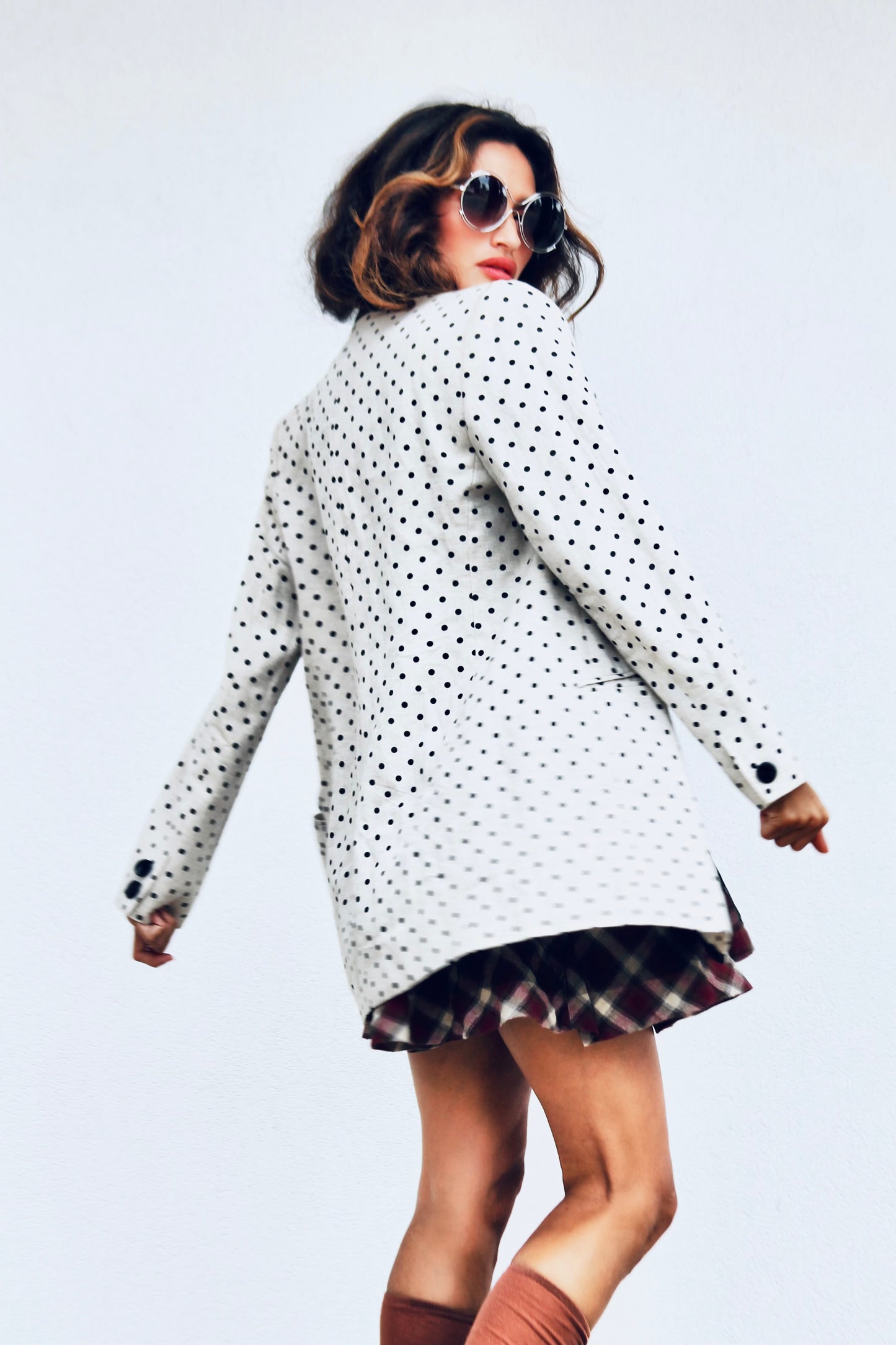 ON THE DOT polka dot blazer, size 14 *VINTAGE* >> beige w/ black dots