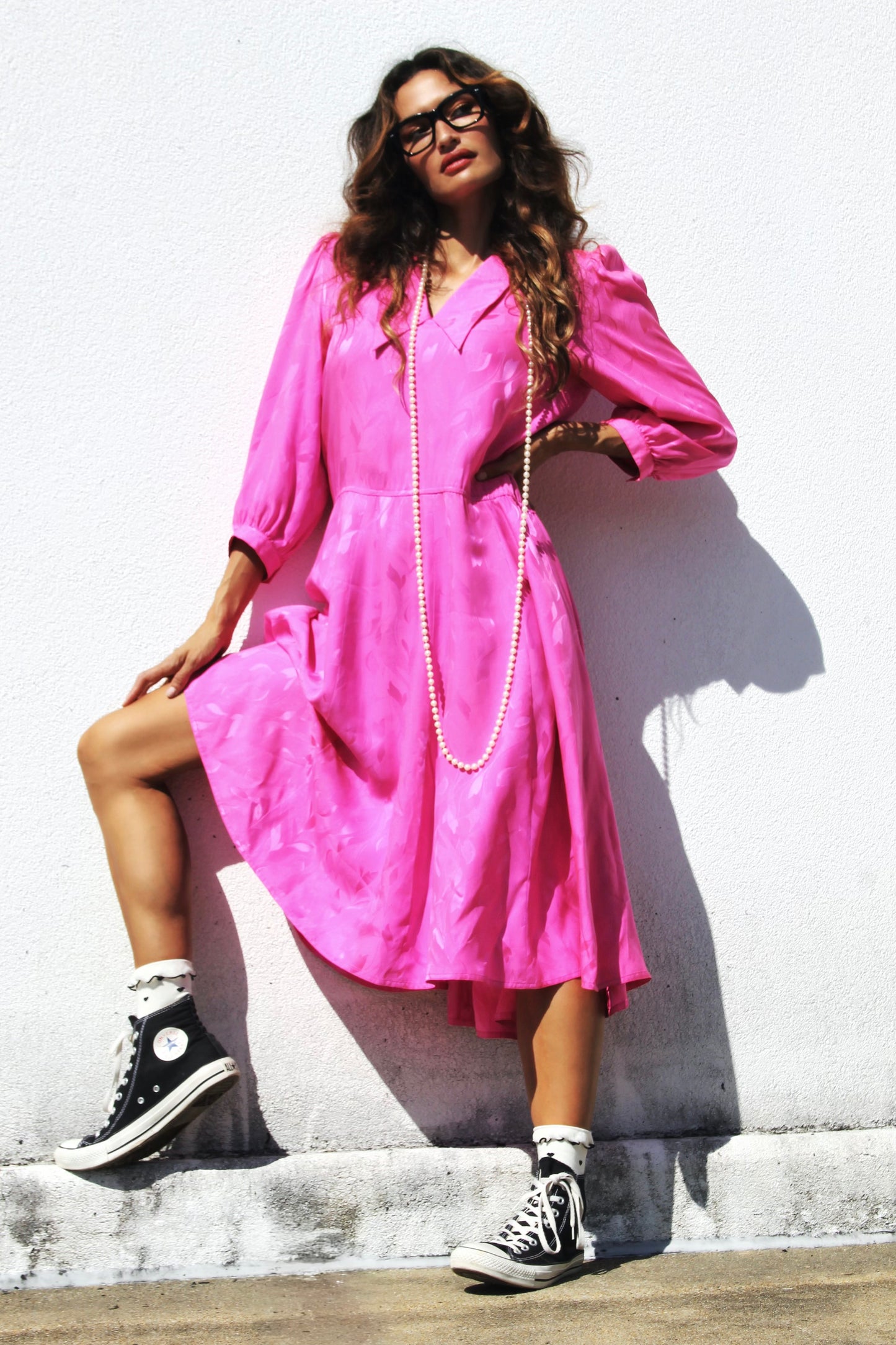 GIRL POWER midi shirtdress, size 10 *VINTAGE + 100 % SILK* >> barbie pink