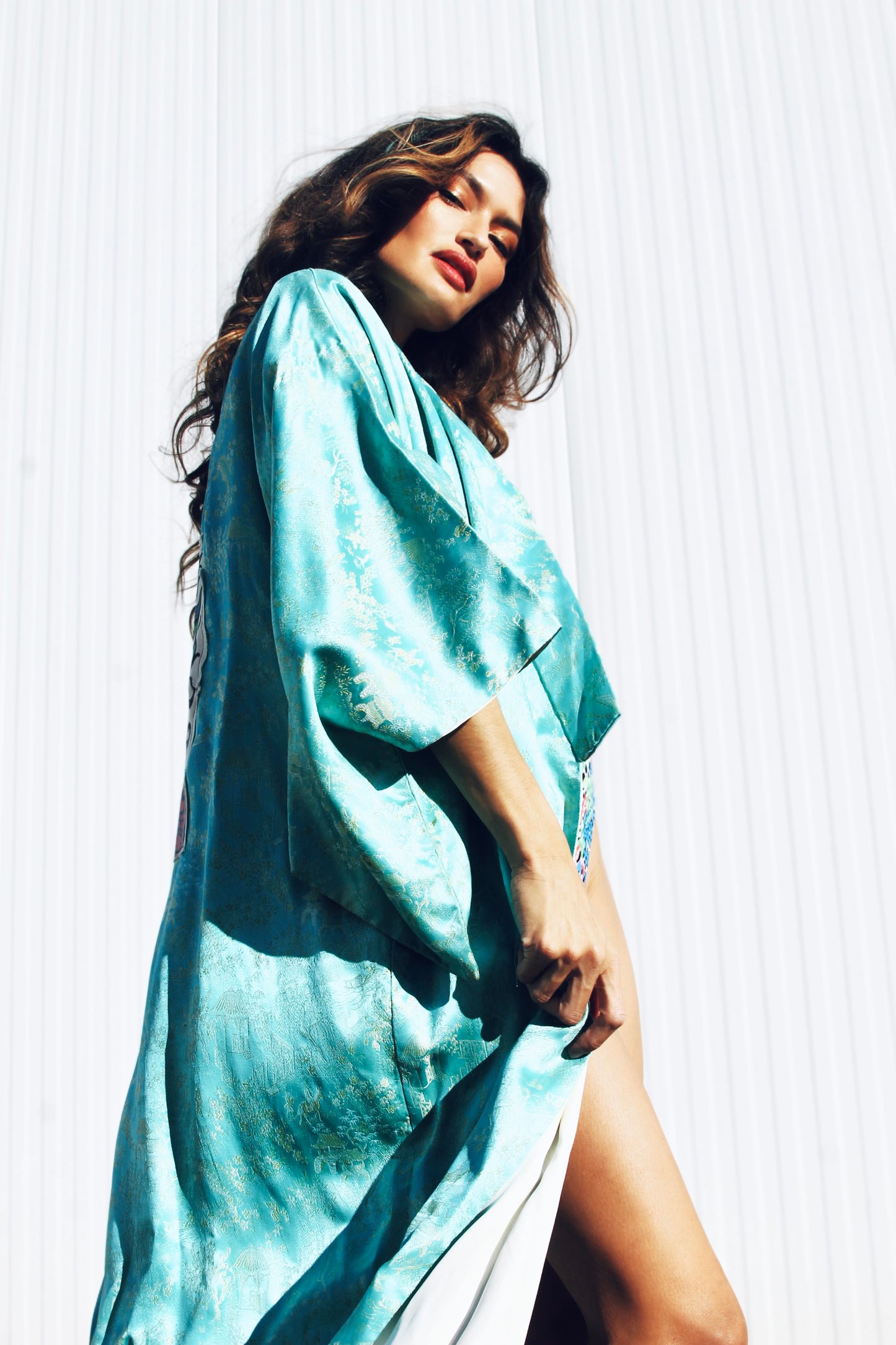 LOOKS CAN KILL custom + TRUE VINTAGE kimono *FOXY FAVE + MADE IN JAPAN* Grown >> turquoise blue + gold stitching