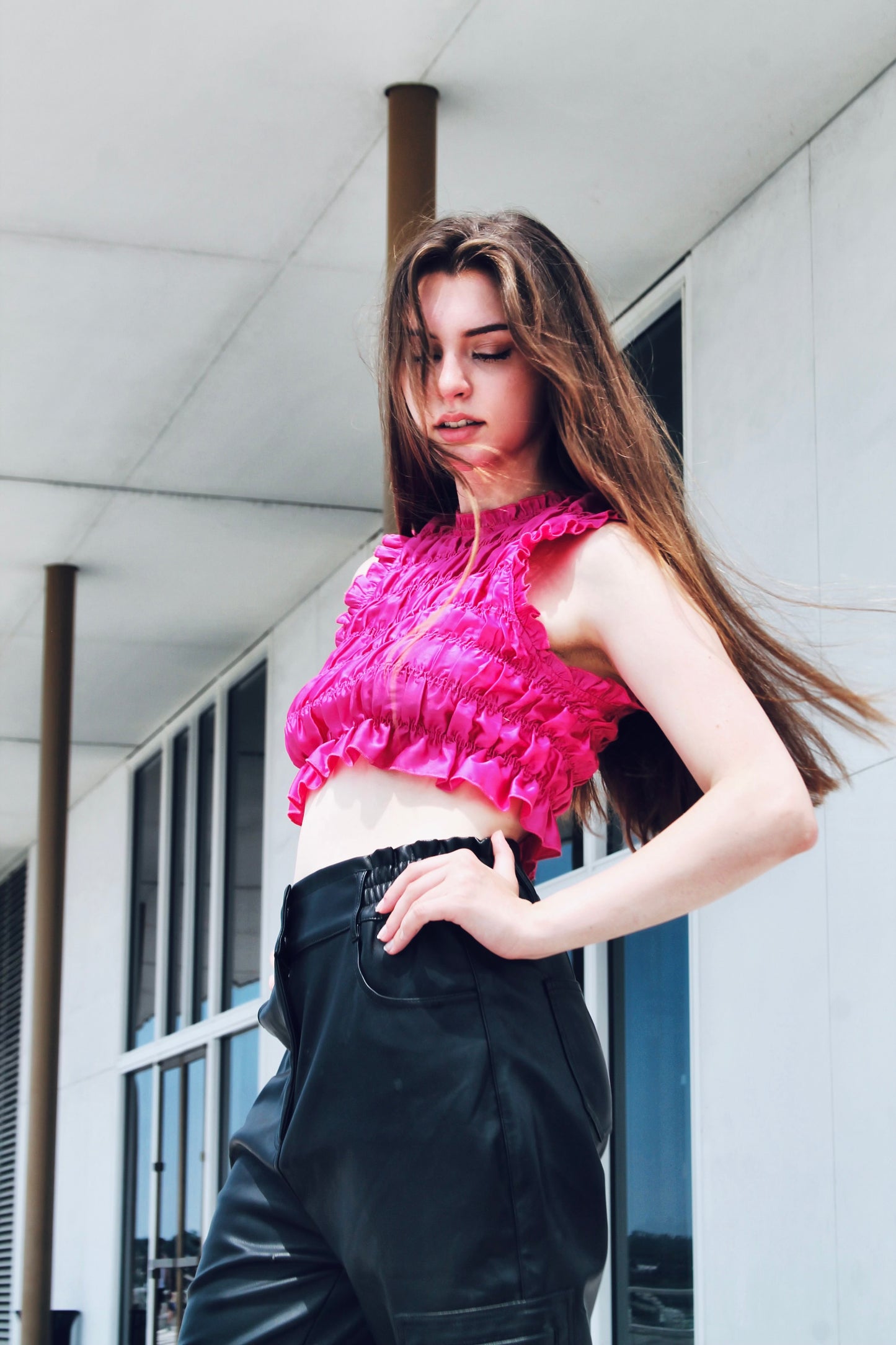 MEGAWATT HOTT ruched crop top, size small >> hot pink