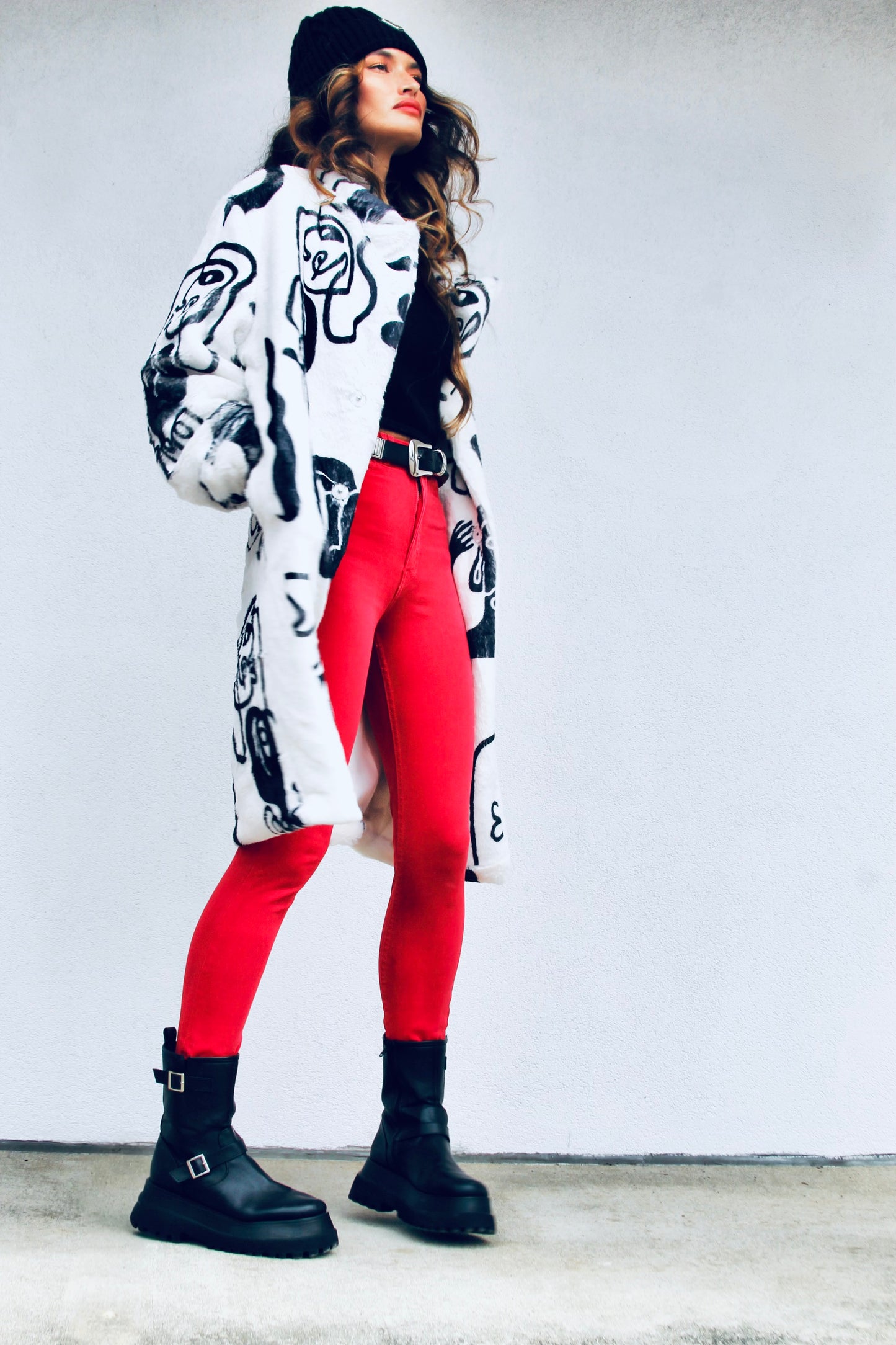 DECO VISAGE super plush + faux fur jacket, size XL>> black + white