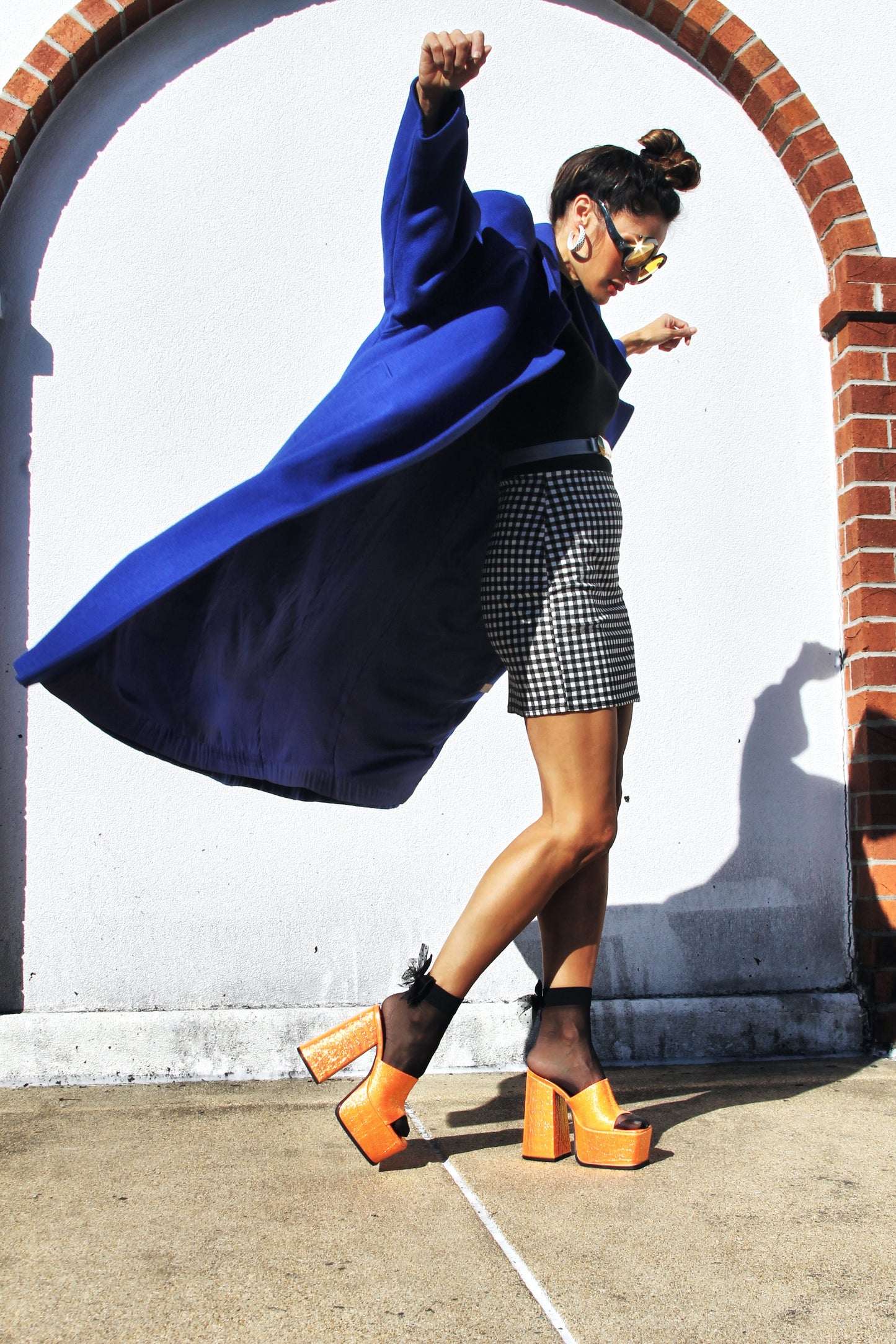 SHOCKWAVE circa 1980’s oversized jacket *MADE IN USA + VINTAGE* >> electric blue