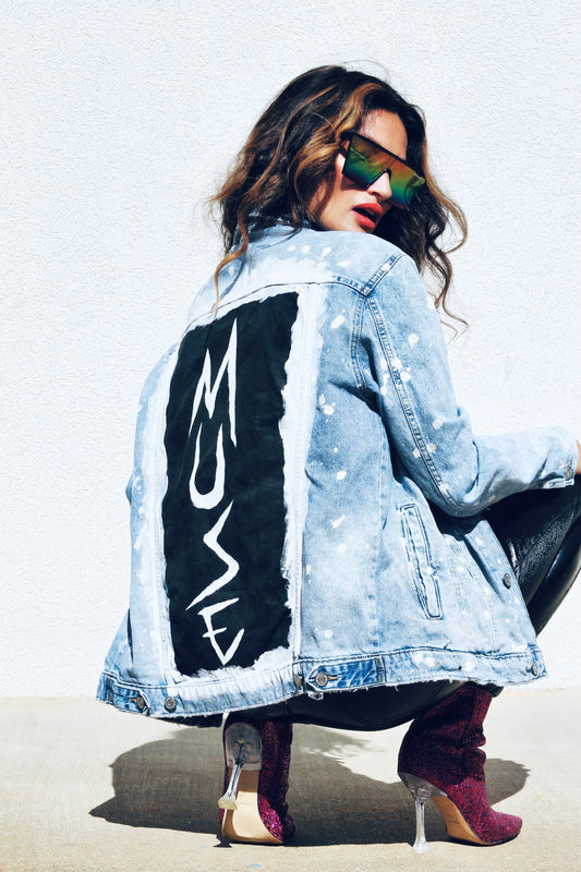 MUSE hand painted + bleach splatter denim jacket, medium *FOXY FABLE ORIGINAL + FOXY FAVE* >> light wash