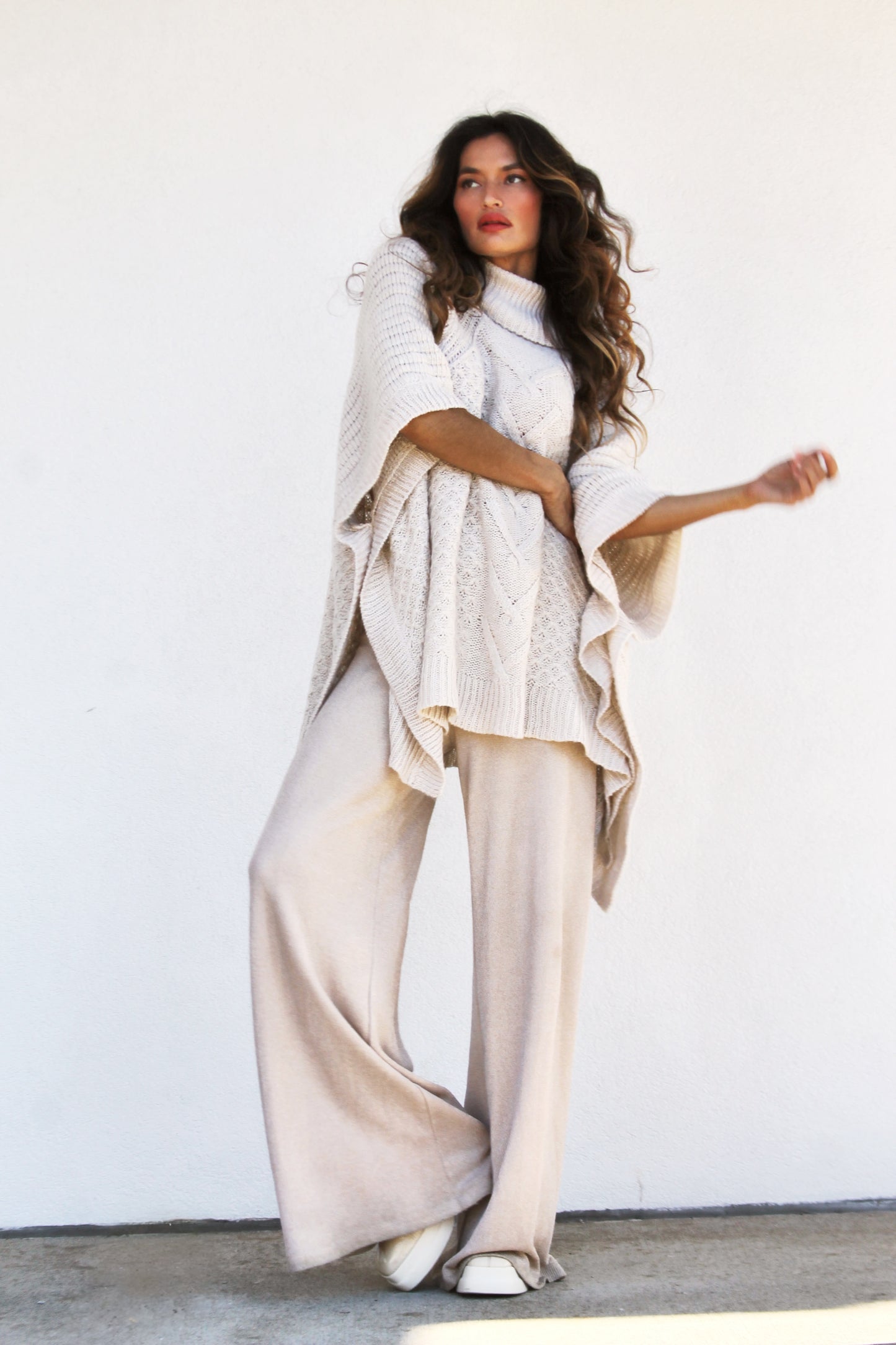 THE OVERSTATEMENT tunic sweater, large >> cream + flecks of golden