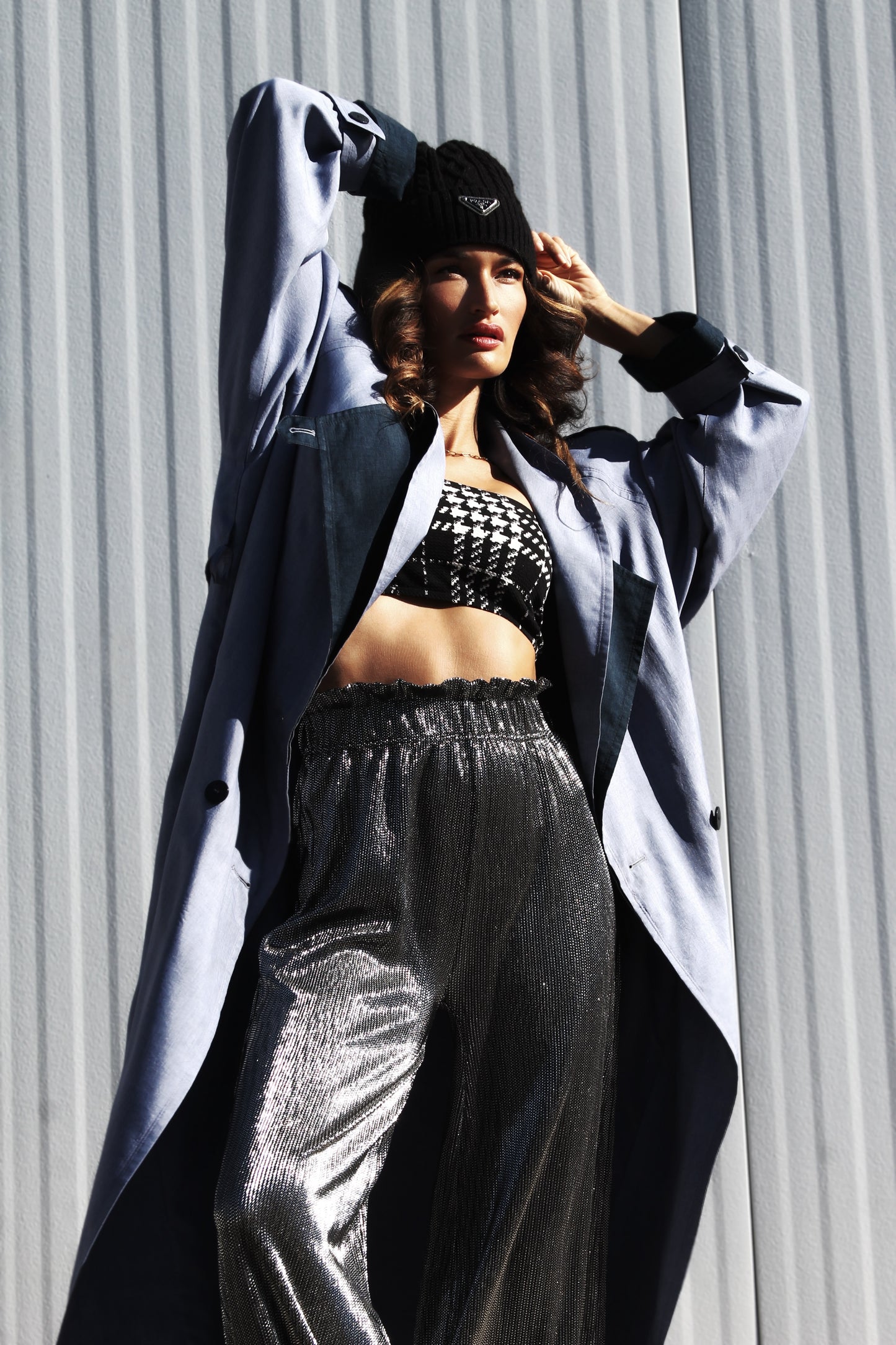 TRENCH KISS super light weight trench coat, size 20 *TRUE VINTAGE* Gallery Woman >> steel blue