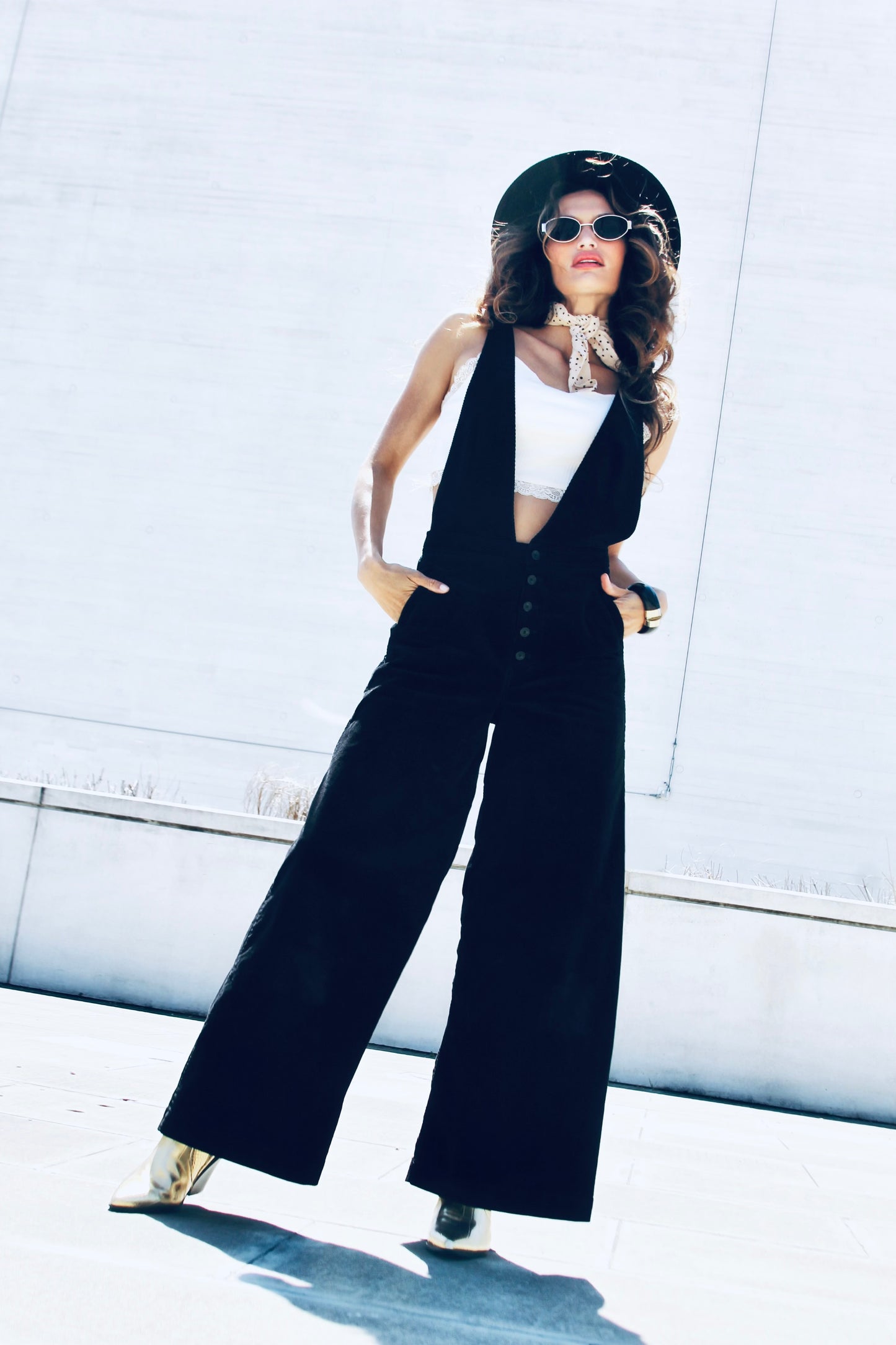 BLACK CAT velvet jumper, size 29, *FREE PEOPLE* >> midnight black