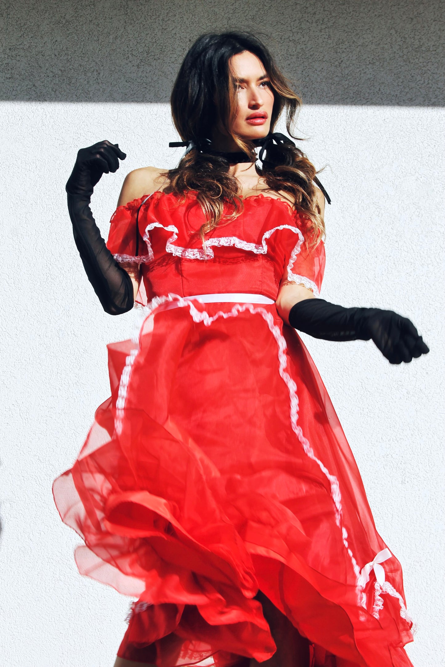 ROSES ARE RED off the shoulder midi dress *TRUE VINTAGE + FOXY FAVE* XS>> red + white accents
