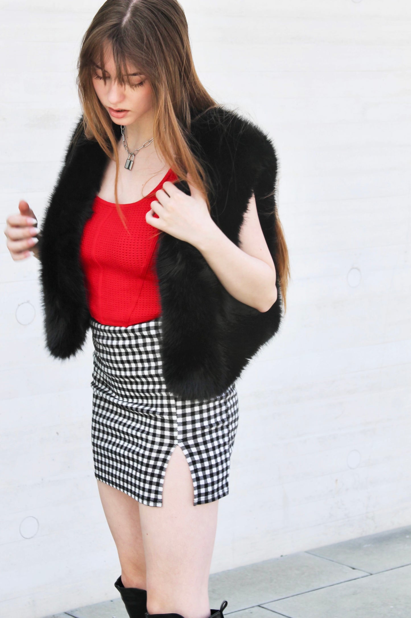 AFTER PARTY faux fur vest, M/L