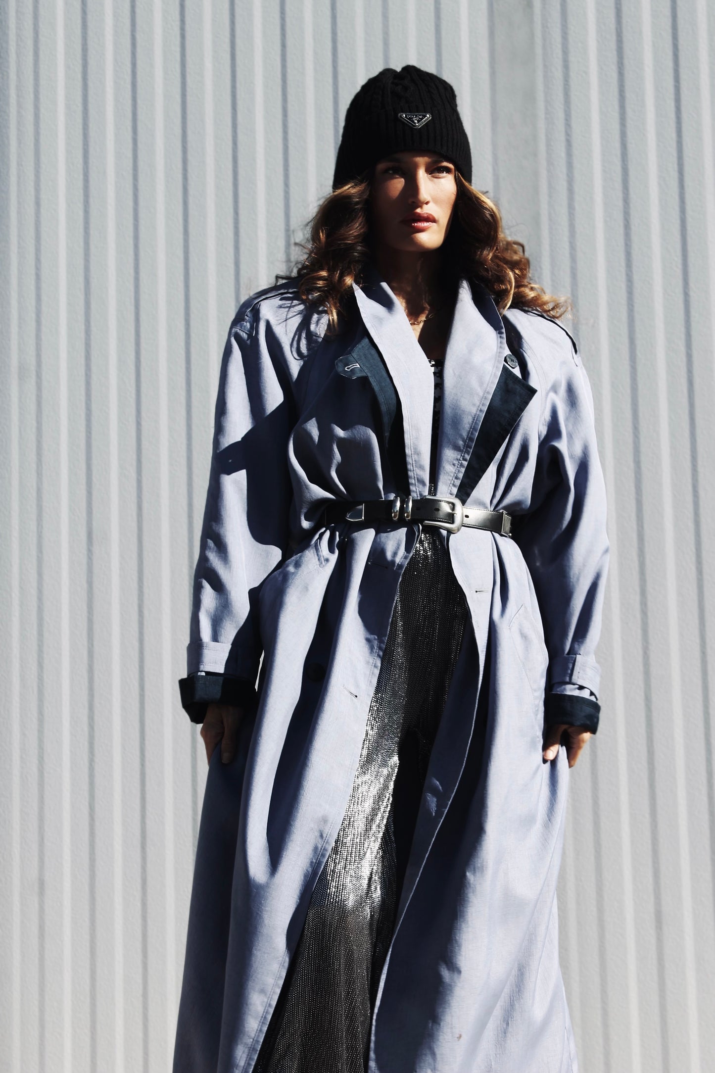TRENCH KISS super light weight trench coat, size 20 *TRUE VINTAGE* Gallery Woman >> steel blue