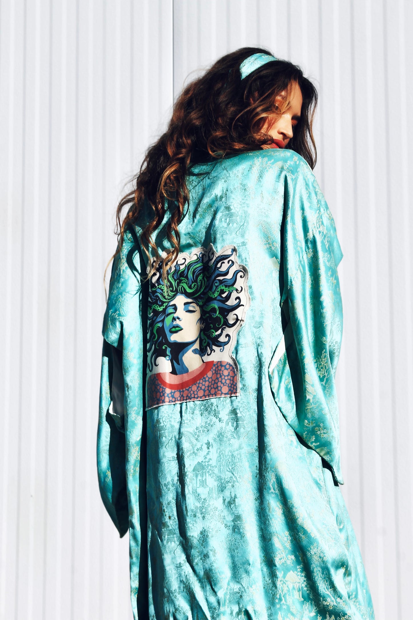 LOOKS CAN KILL custom + TRUE VINTAGE kimono *FOXY FAVE + MADE IN JAPAN* Grown >> turquoise blue + gold stitching