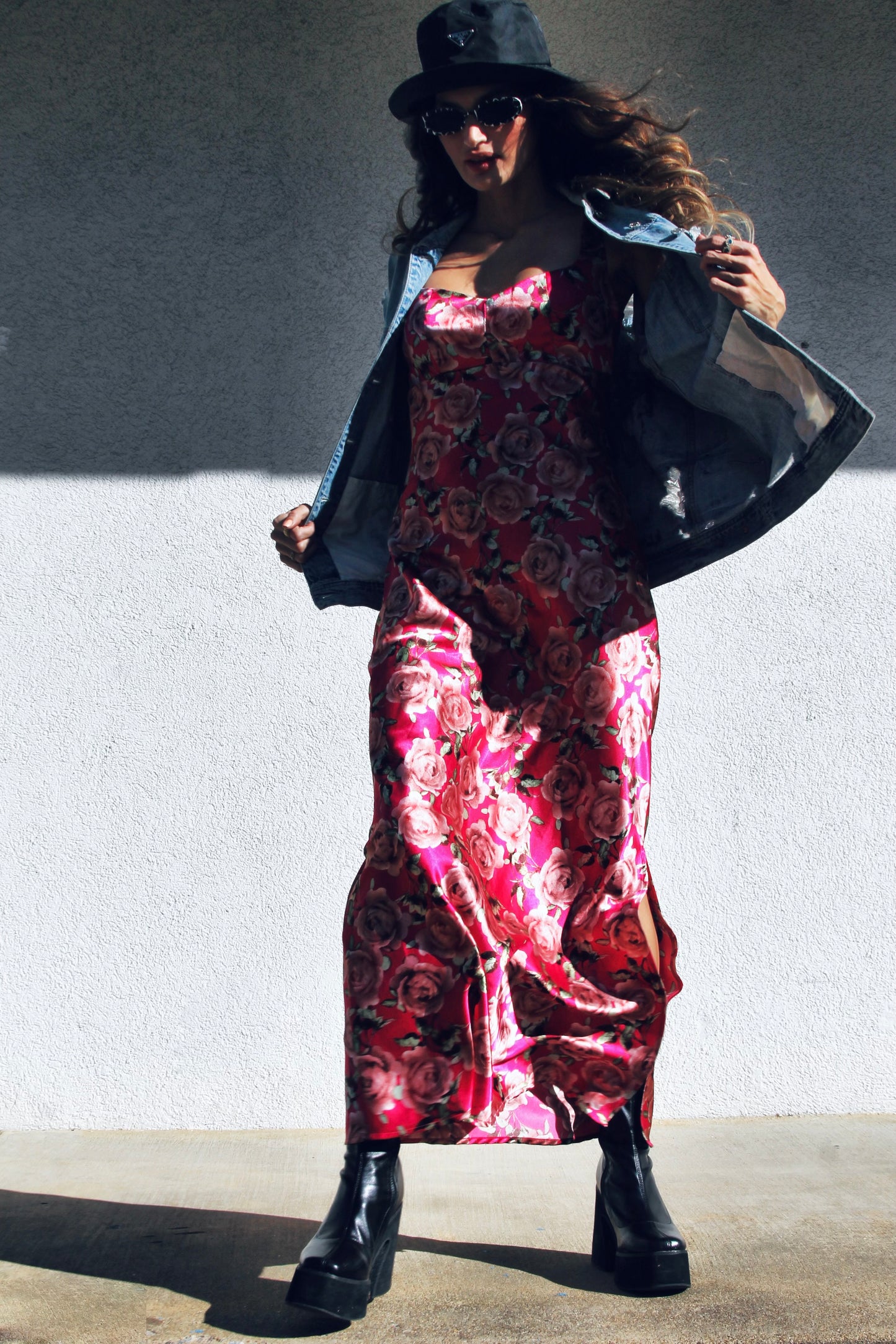 GIRLS RULE BOYZ DROOL hand painted distressed denim jacket, small *FOXY FABLE ORIGINAL + FOXY FAVE* >> light wash + floral