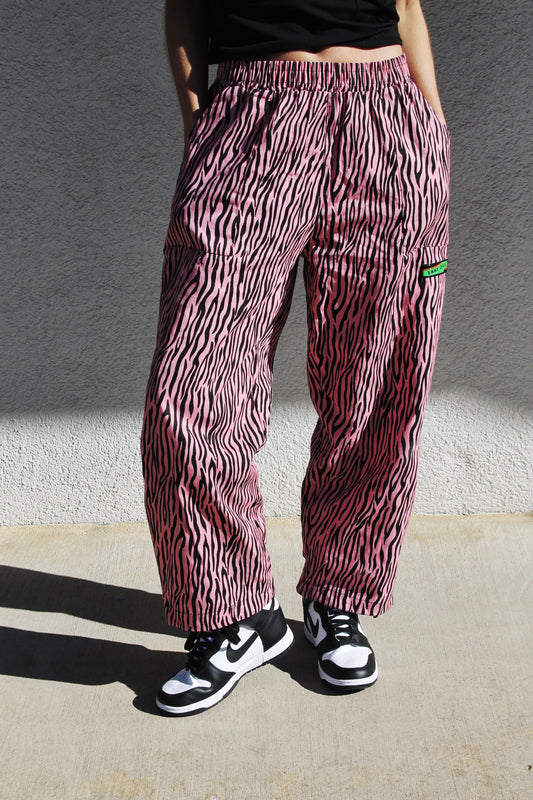 PINK PANTHER parachute pants *VINTAGE* >> hot pink + tiger stripes