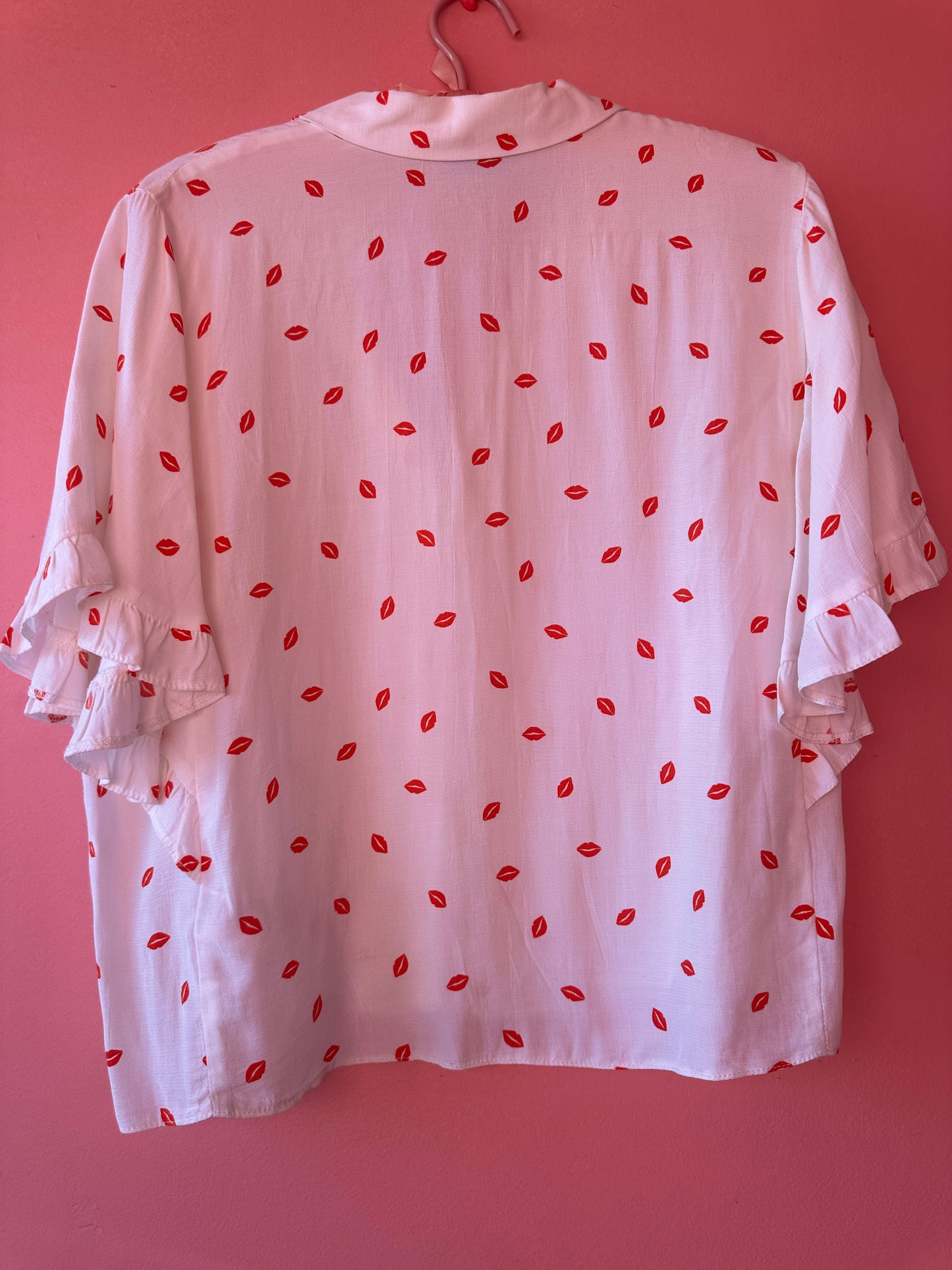 KISS KISS button down top, XS *TOPSHOP* >> pink + red