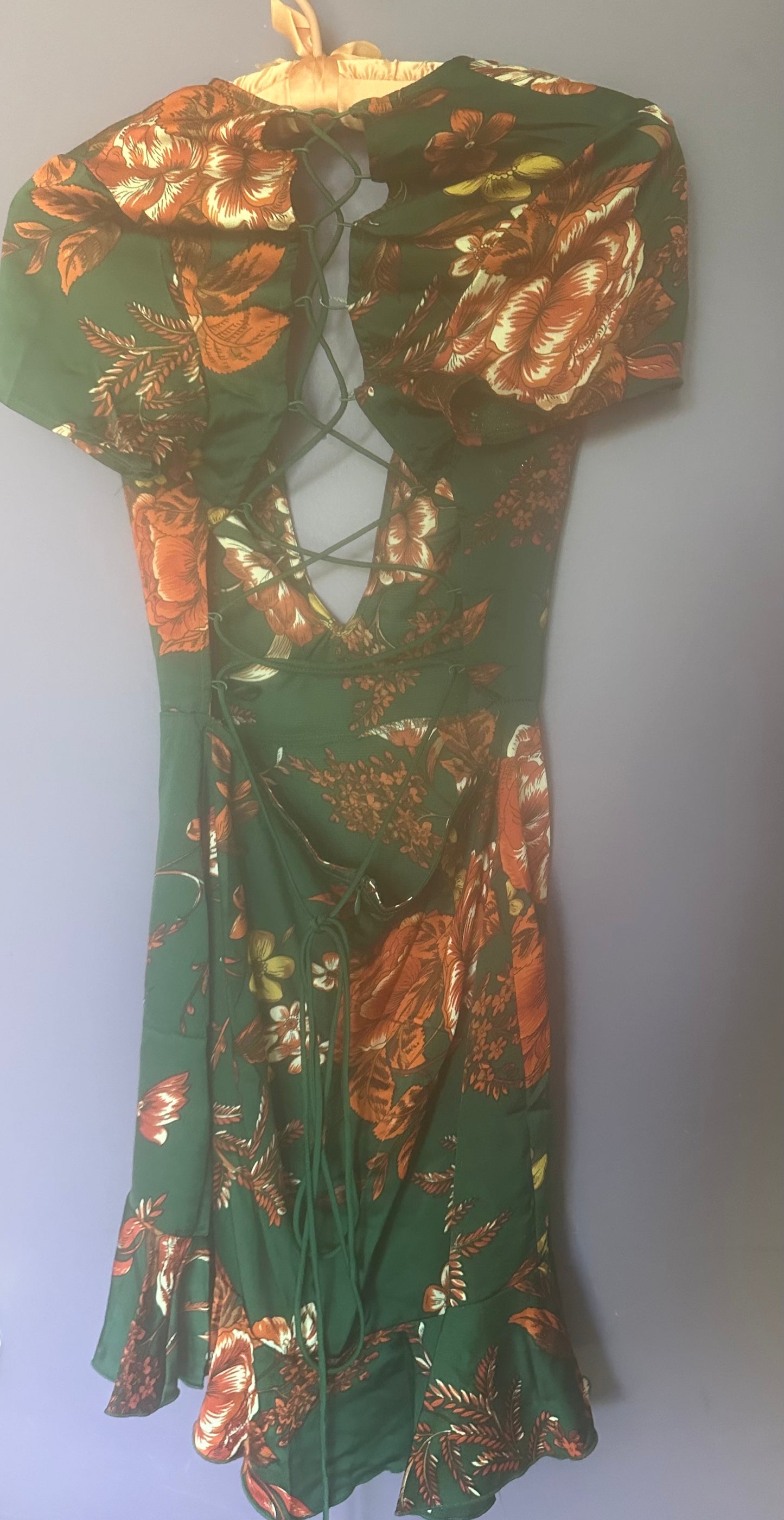 EMERALD EXPRESSIONS floral + open-back mini dress, small